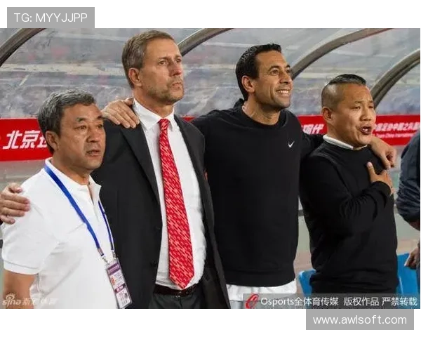 山东足球历任主教练详细名单及其执教成就分析