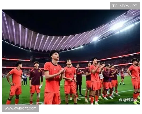 中国队逆袭成功亚洲杯晋级八强 热门球队接连出局引发讨论