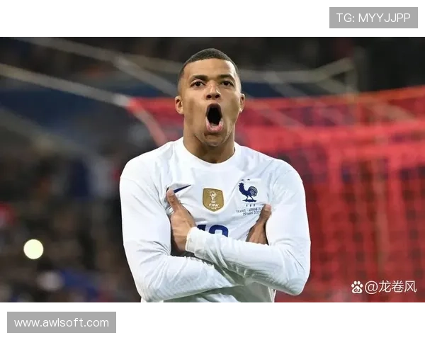 比利亚雷亚尔全力备战西甲新赛季誓夺佳绩展现黄色潜水艇荣耀