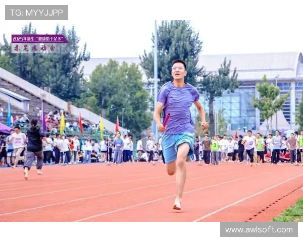 清华大学网球社以青春挥拍为梦共同谱写校园体育新篇章